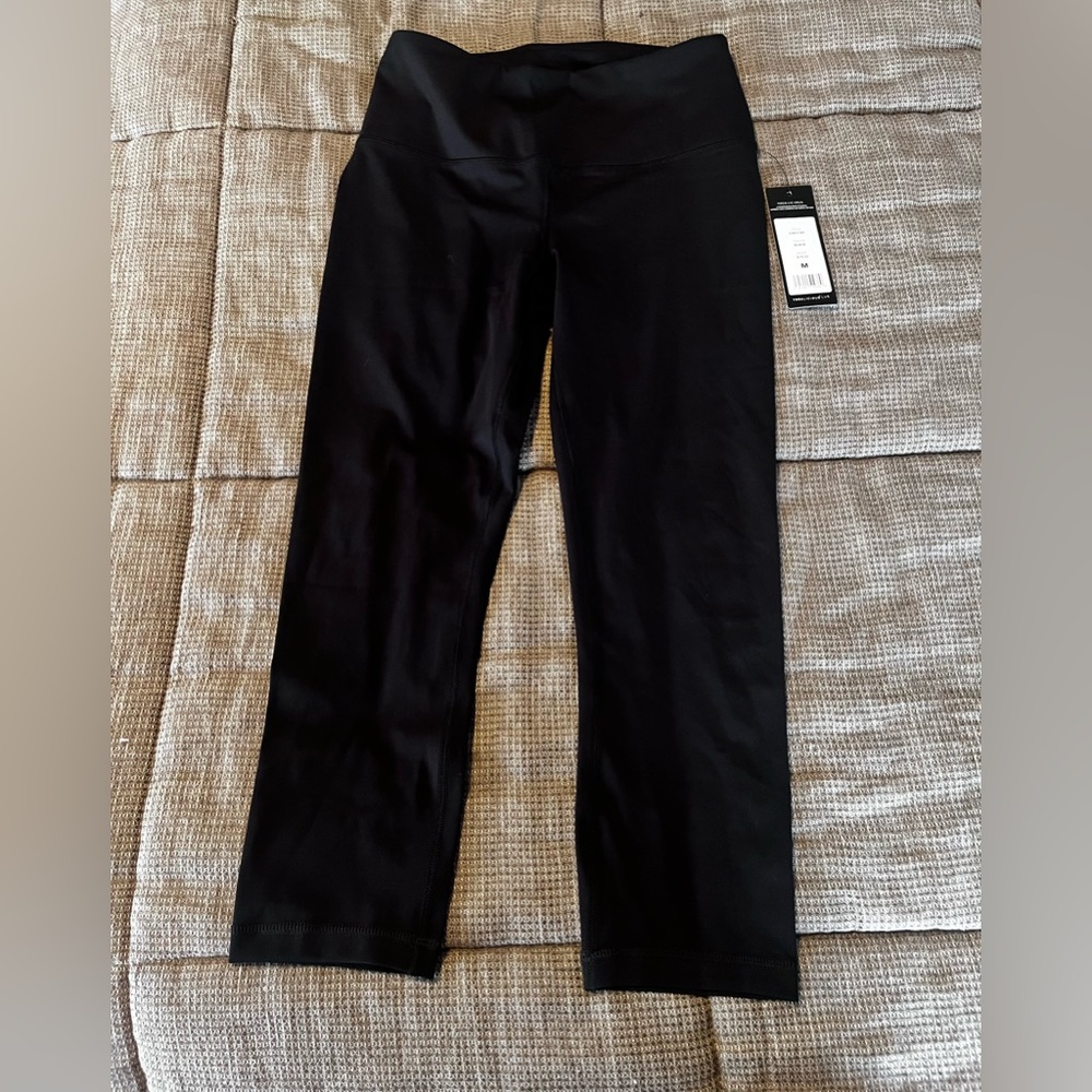 Yogalicious Lux black high wasted capri length leggings, NWT